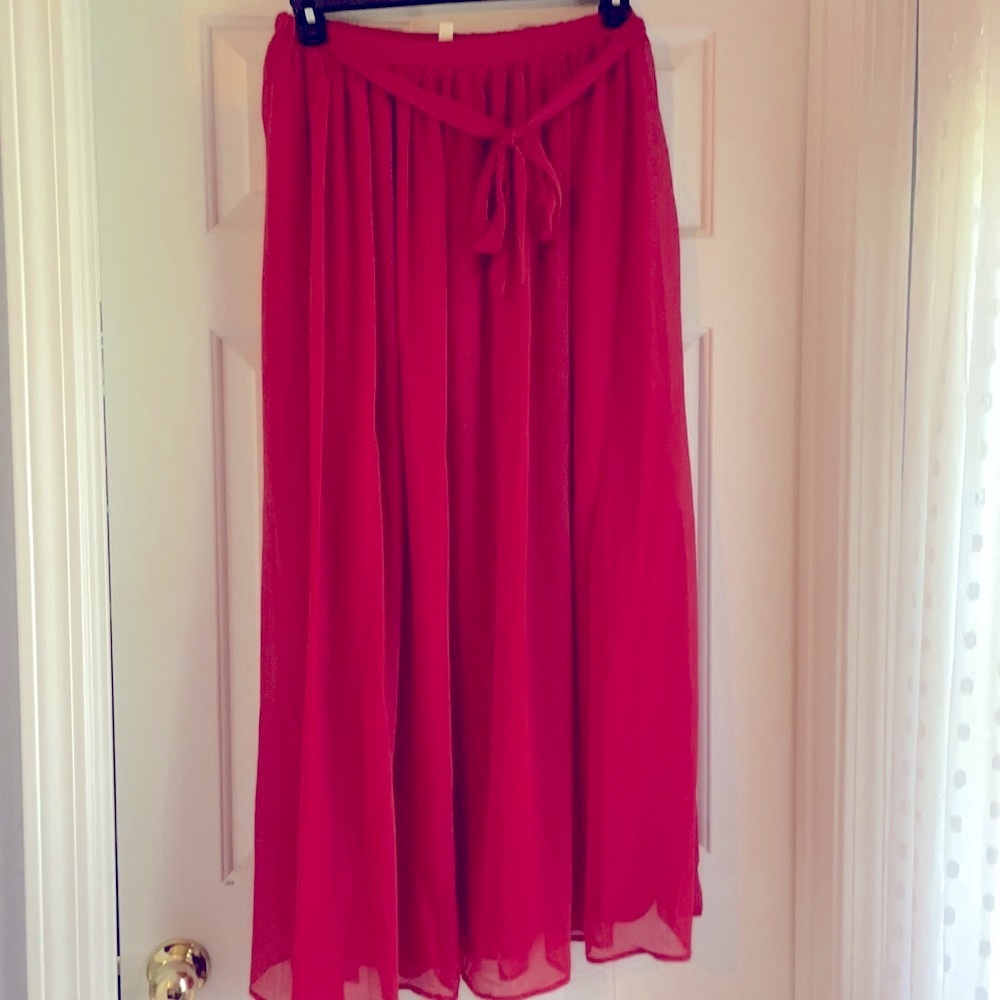 Long flowy bohemian skirt NWOT